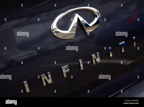 A Infiniti car dealership Stock Photo - Alamy