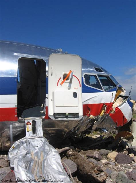 Crash of a Boeing 737-800 in Kingston | Bureau of Aircraft Accidents ...