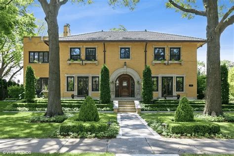 Five Handsome Homes For Sale In Oak Park – Chicago Magazine