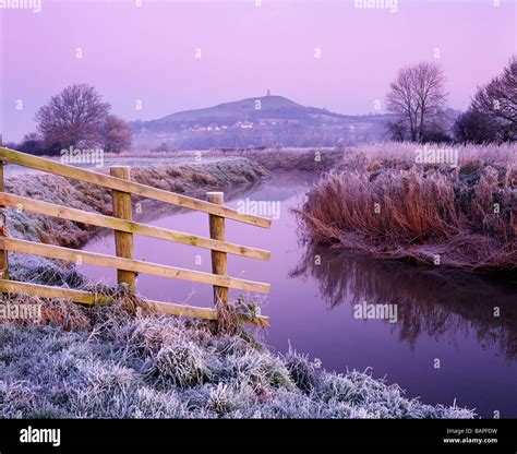 The River Brue on South Moor on the Somerset Levels at Glastonbury with ...