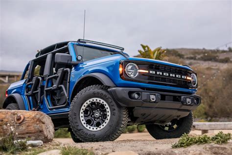 2021 Ford Bronco Riptide Has the Perfect List of Accessories for a Sunny Life - autoevolution