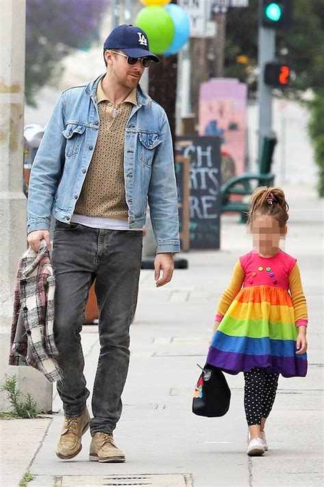 Ryan Gosling & Daughter Esmeralda Together: Sweet New Photo – Hollywood Life