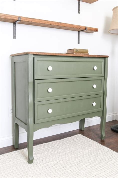 20 Green Painted Furniture Ideas - Artsy Chicks Rule®