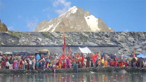 Manimahesh Kailash: To the virgin peak by Saurabh Agrawal | Tripoto