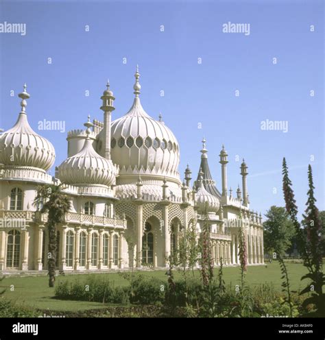 Brighton royal pavilion interior hi-res stock photography and images - Alamy