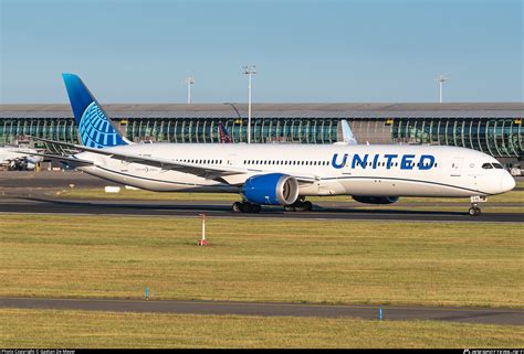 N12010 United Airlines Boeing 787-10 Dreamliner Photo by Gaëtan De ...