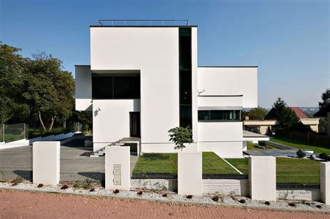 Black Marble Floor for Contemporary House Tiling Design | Home Design ...