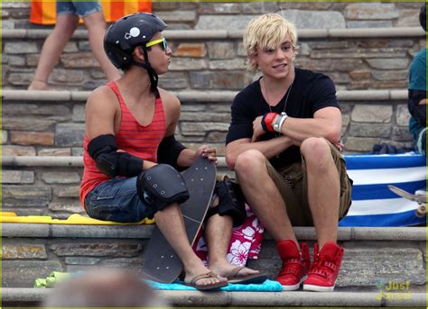 Laura Marano & Ross Lynch: Volleyball at Huntington Beach! | Photo ...