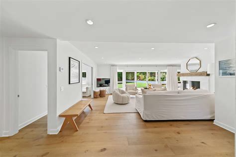 Mark Gruskin Malibu Real Estate | 30751 La Brisa Dr. Malibu