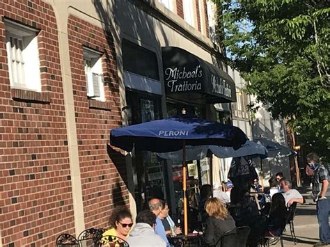 ‘Let’s try this’: Sidewalk dining at restaurants gets a big boost in ...