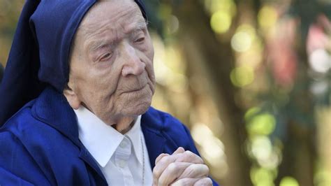 World's oldest person, a 118-year-old nun, dies in France | Live Science