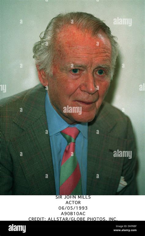 John mills actor hi-res stock photography and images - Alamy