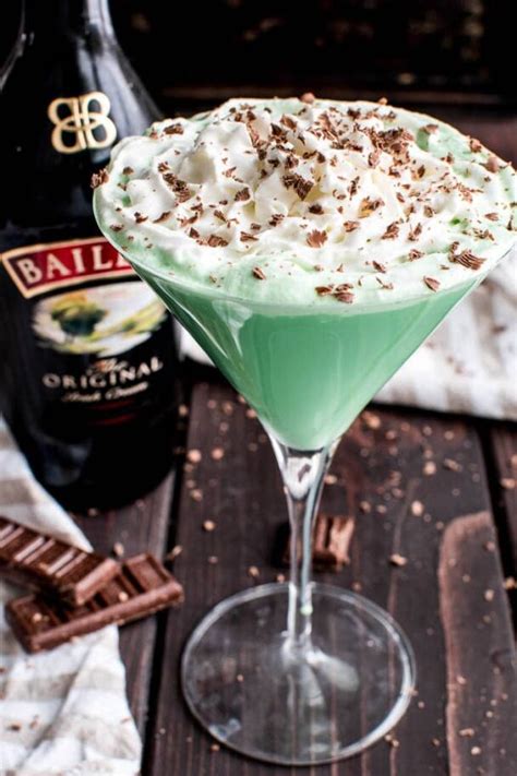 20 Best Green Cocktails to Drink