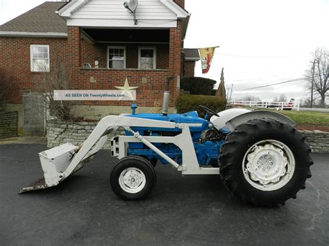 Ford 4000 tractor backhoe attachment