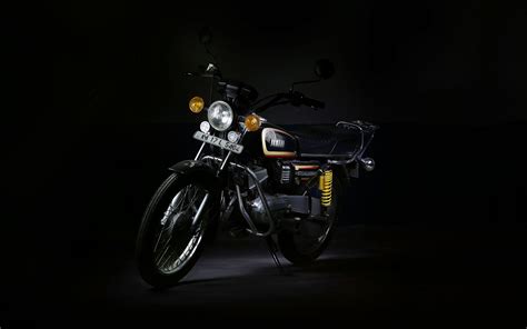 Project: Yamaha RX135, \n5 speed Restored. :: Behance