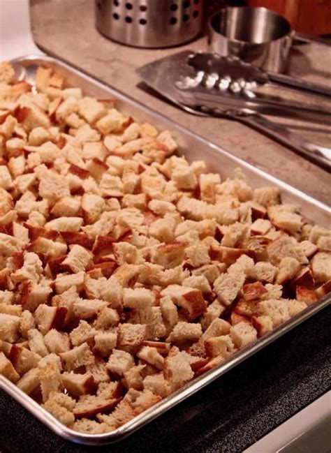 Old-Fashioned Bread Stuffing with Sausage Recipe