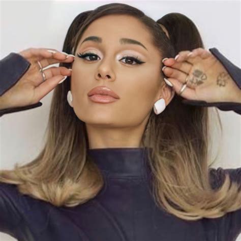 Pin de Vintagesoul; em Ariana Grande; ️ em 2023