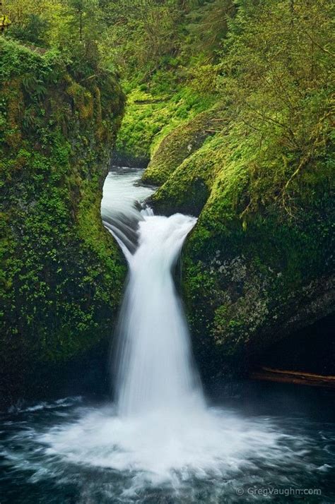 Punchbowl Falls, Columbia River Gorge, Oregon. c. Greg Vaughn Amazing ...