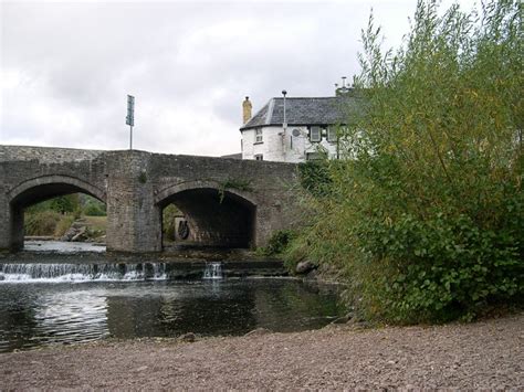 Crickhowell Bridge (Crickhowell, 1706) | Structurae