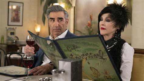 'Schitt’s Creek' Season Five Review: Still Gloriously Deadpan and Endearing