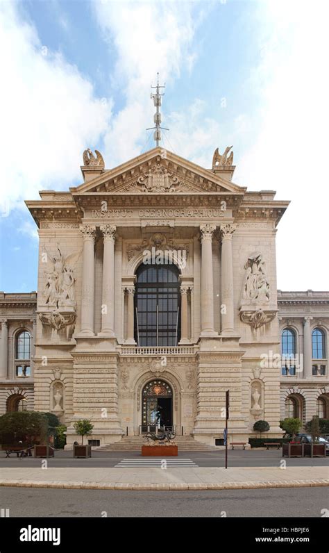 Oceanographic museum monaco aquarium hi-res stock photography and ...