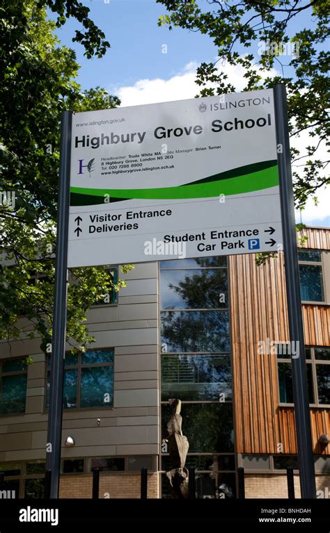 Highbury grove london hi-res stock photography and images - Alamy