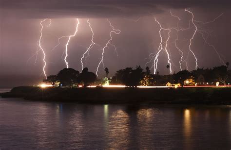 'Fires of hell': How dry lightning has sparked some of California's biggest infernos - Los ...