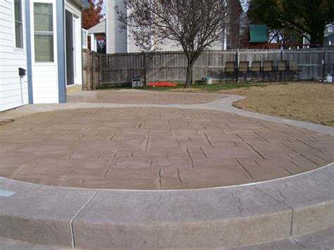 A beautiful stamped, colored concrete patio by Roman Creations in Wentzville, MO | Stamped ...