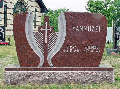 Choose a Granite Color for a Memorial, Monument, Headstone