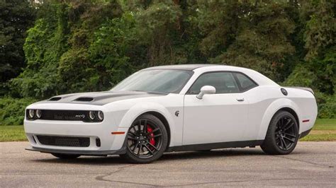 Dodge Challenger SRT Hellcat News and Reviews | Motor1.com