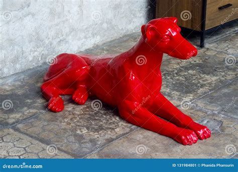 The Red Dog Statue on the Floor Stock Image - Image of outdoor, idea ...