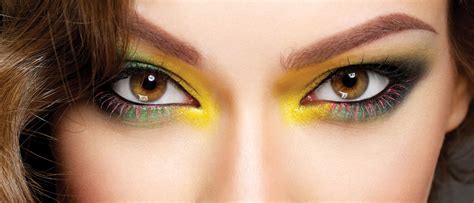 Splendid Makeup Tips for Amber Eyes