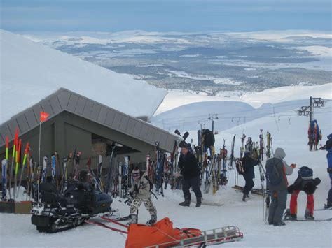 New Beginner Ski Lift On Cairngorm - InTheSnow