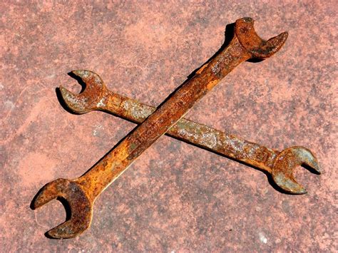 How Do You Remove Rust From Tools? » ScienceABC