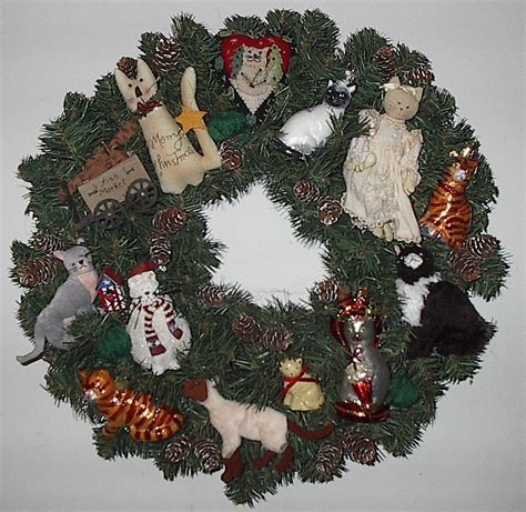 Cat wreath donated to 2009 Gallery of wreaths | Wreath decor, Christmas wreaths, Wreaths