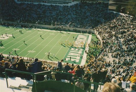 File:Michigan vs. Michigan State football 2001 4.jpg - Wikimedia Commons