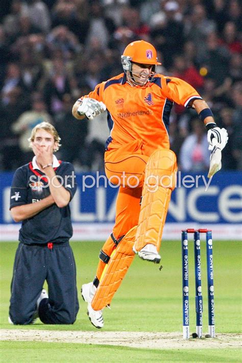 World Twenty20 2009 Photo | Cricket Posters | Ryan ten Doeschate