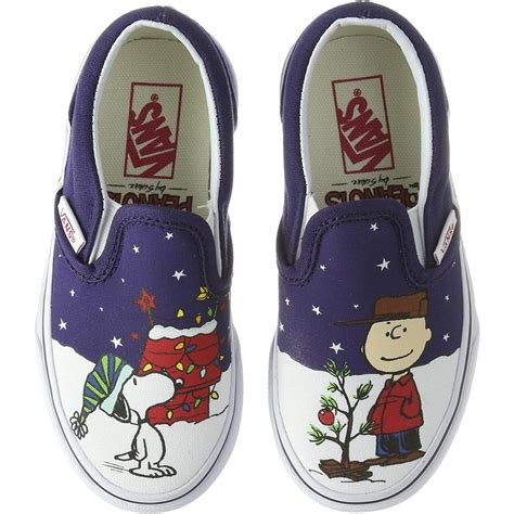 Vans Off The Wall Men`s X Peanuts Charlie Brown Snoopy Christmas Slip ...