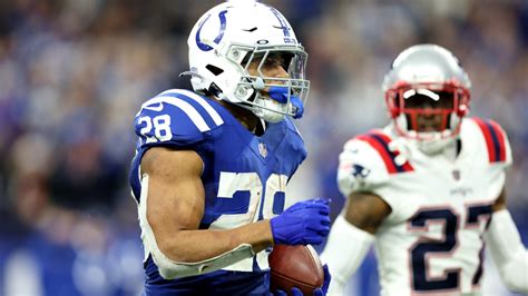 Why isn't Jonathan Taylor playing in Week 9? Nagging injury keeps Colts ...