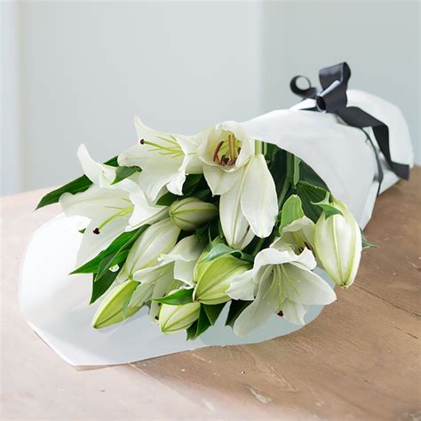 Casablanca Lily Bouquet