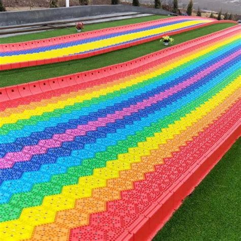 Artificial Tubing Slope Rainbow Tubing Track in China