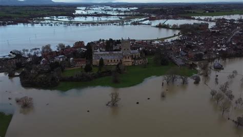 Tewkesbury floods captured by incredible drone footage as rivers Avon and Severn reach high ...