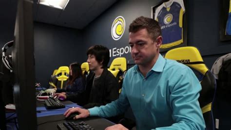 College esports teams offer scholarships for video gamers