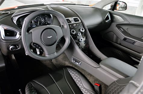 2014 Aston Martin Vanquish interior | Автомобили, Дизайн