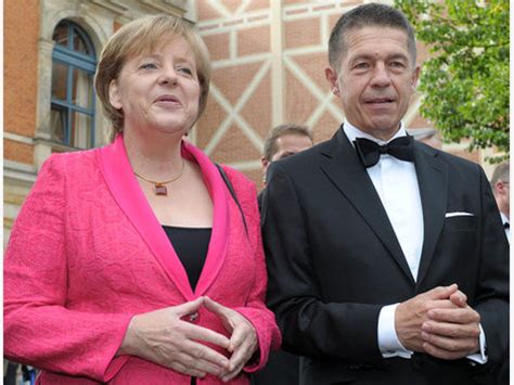 Angela Merkel 2024: Husband, net worth, tattoos, smoking & body ...