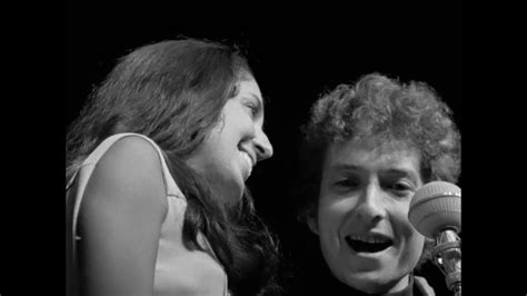 Watch Bob Dylan & Joan Baez Perform 'It Ain't Me Babe' In 1964