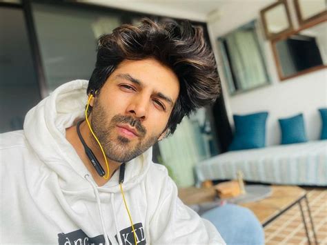 Pinterest | Kartik aaryan hairstyle, Men hair highlights, Bollywood images