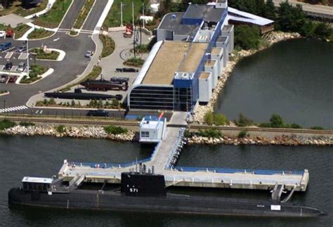 U.S. Navy Submarine Force Museum and Library