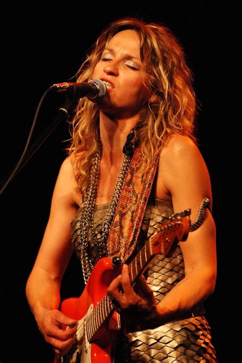 9 Amazing Female Blues Guitarists You Have to Hear ...