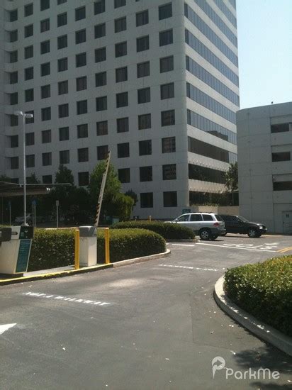 Glendale Center - Parking in Glendale | ParkMe